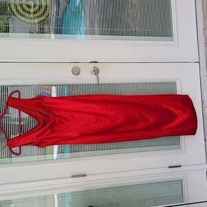 Spenser Jeremy Red Satin Cowl Neck Sleeveless Evening Dress